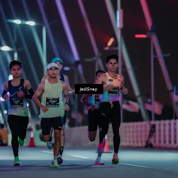 Runner Photo 6181206