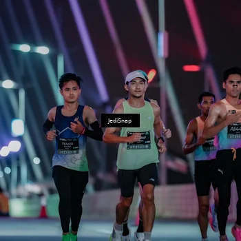 Runner Photo 6181210