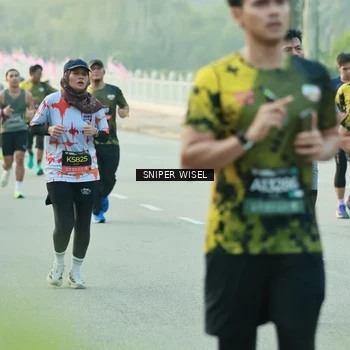 Runner Photo 6181233