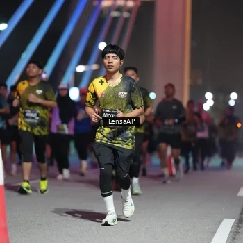 Runner Photo 6181254