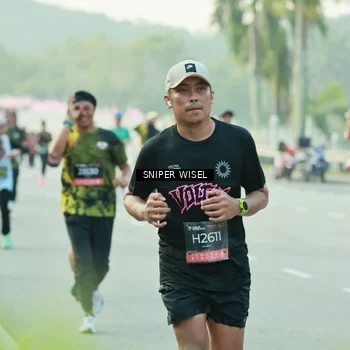 Runner Photo 6181266