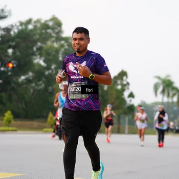 Runner Photo 6181290
