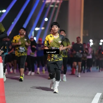 Runner Photo 6181311