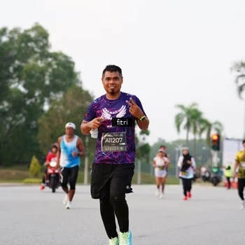 Runner Photo 6181347