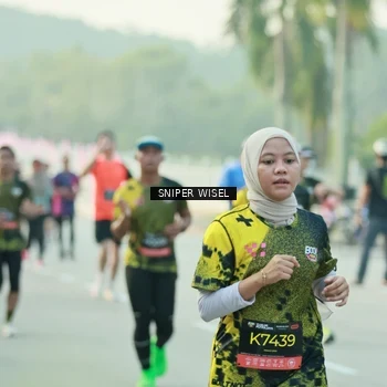 Runner Photo 6181379