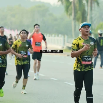 Runner Photo 6181393