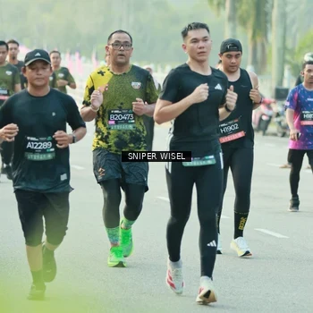Runner Photo 6181424