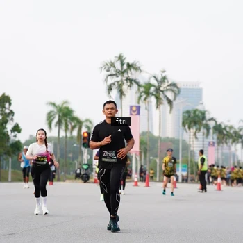 Runner Photo 6181430