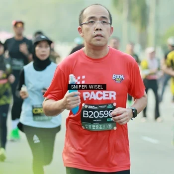 Runner Photo 6181448