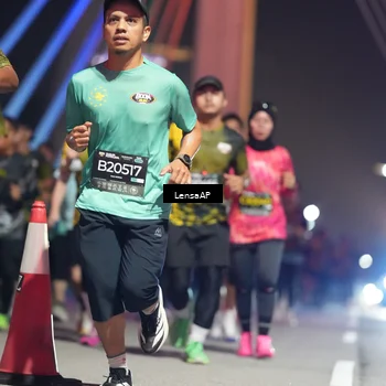 Runner Photo 6181475
