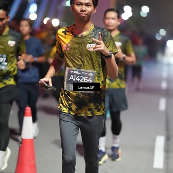 Runner Photo 6181516