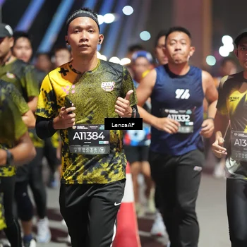 Runner Photo 6181519