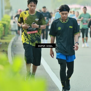 Runner Photo 6181686