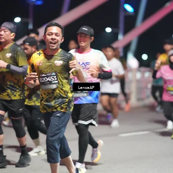 Runner Photo 6181720