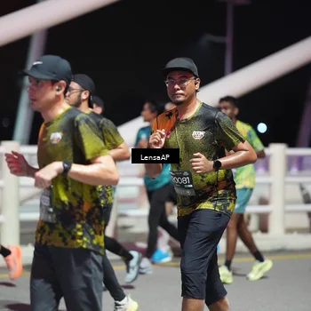 Runner Photo 6181750