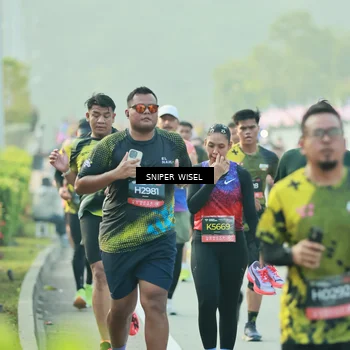 Runner Photo 6181795