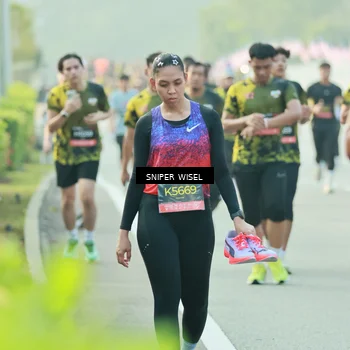 Runner Photo 6181825