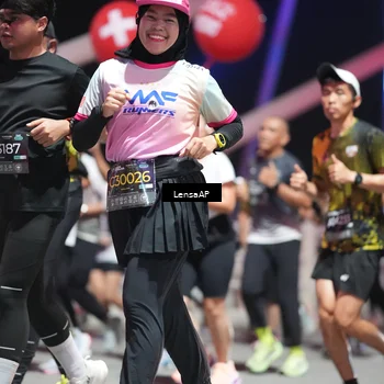 Runner Photo 6181842