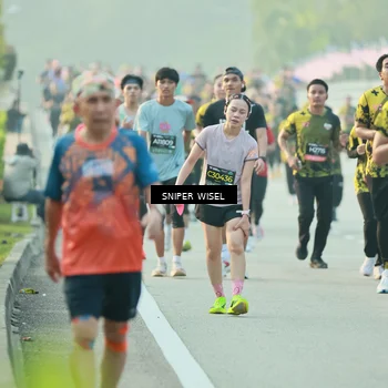 Runner Photo 6181847