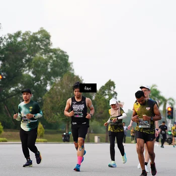 Runner Photo 6181869