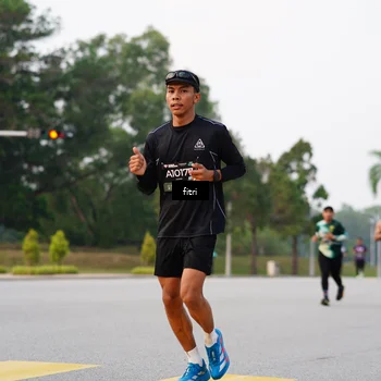 Runner Photo 6181902