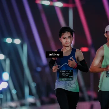 Runner Photo 6181917