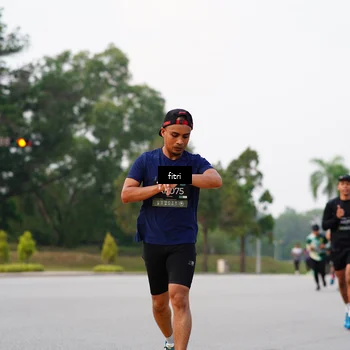 Runner Photo 6182030