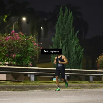 Runner Photo 6182042