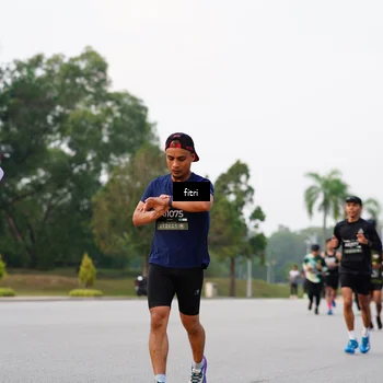 Runner Photo 6182045