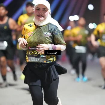 Runner Photo 6182060