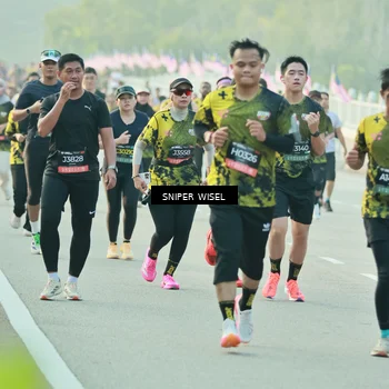 Runner Photo 6182077