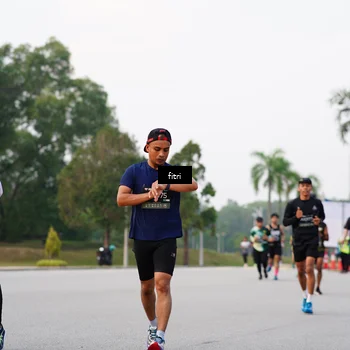 Runner Photo 6182092