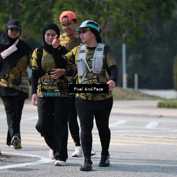 Runner Photo 6182095