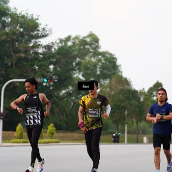 Runner Photo 6182097