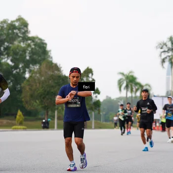 Runner Photo 6182102