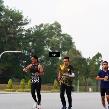 Runner Photo 6182104