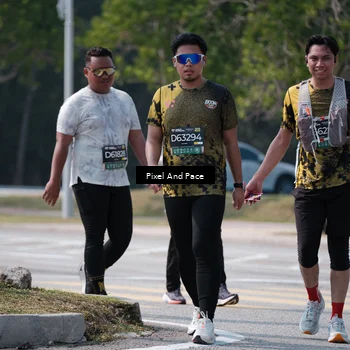 Runner Photo 6182108