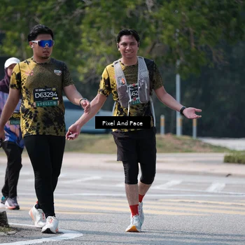 Runner Photo 6182141