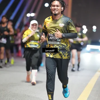 Runner Photo 6182149