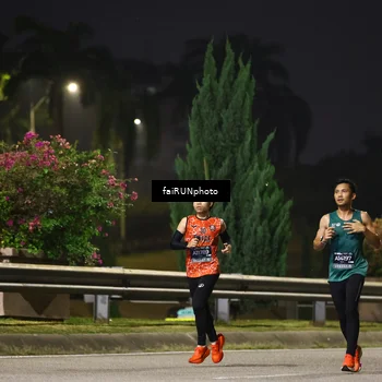 Runner Photo 6182169