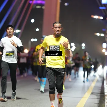 Runner Photo 6182310
