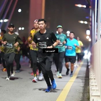 Runner Photo 6182347