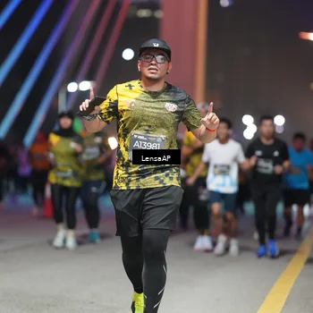 Runner Photo 6182381