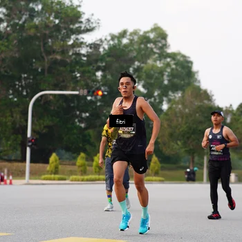 Runner Photo 6182391