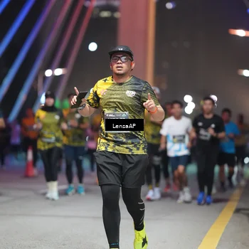 Runner Photo 6182399