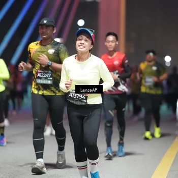 Runner Photo 6182411