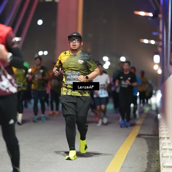 Runner Photo 6182417