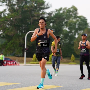Runner Photo 6182418