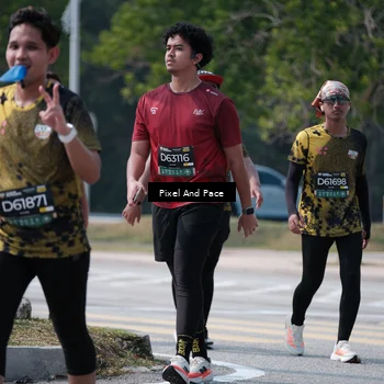 Runner Photo 6182424