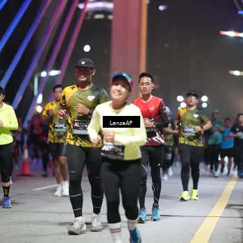 Runner Photo 6182425
